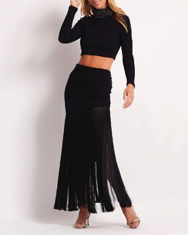 cheerful floral skirts -cheerful floral skirts -Knit Fringe Trim Midi Skirt In Black