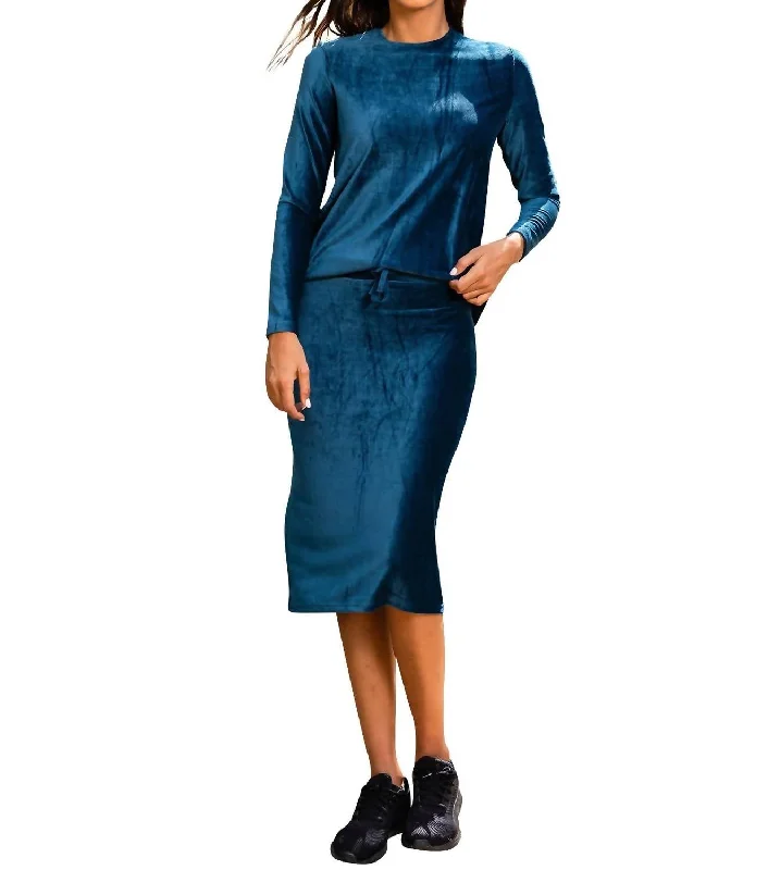 chic solid skirts -chic solid skirts -Velour Sport Skirt In Peacock