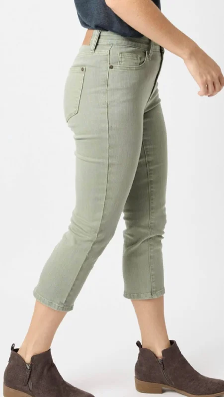 light travel shorts -light travel pants -Capri Jeans In Sage