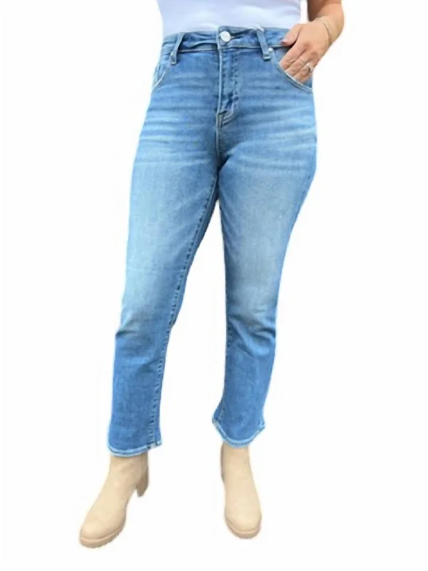 comfy loose shorts -comfy loose pants -Mid Rise Cropped Flare Jeans In Medium Wash